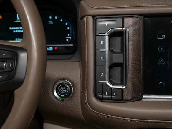 2023 GMC Yukon V, чёрный, 8350000 рублей - вид 15