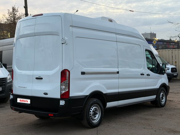 2017 Ford Transit, белый, 2400000 рублей - вид 2