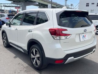 2023 Subaru Forester V Рестайлинг, белый, 2620100 рублей, вид 4