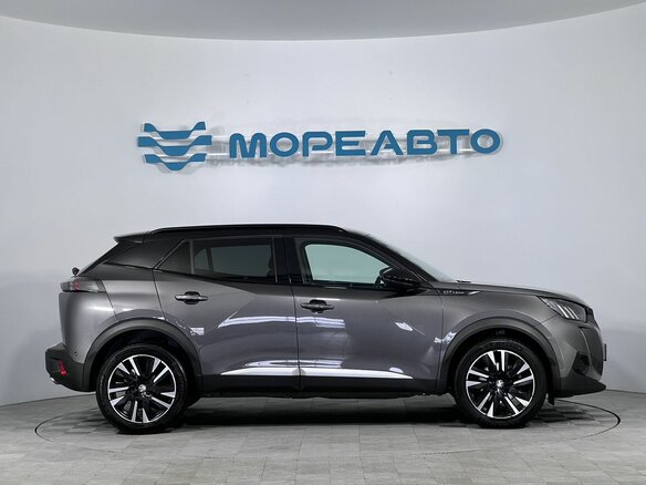 2020 Peugeot 2008 II, серый, 1680000 рублей - вид 3