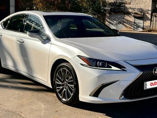 2020 Lexus ES 250 VII, белый, 3550000 рублей, вид 1