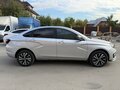 2025 Lada (ВАЗ) Vesta I Рестайлинг (NG), серебристый, 1600000 рублей - вид 2