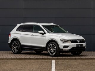 2017 Volkswagen Tiguan II, белый, 2195000 рублей, вид 3