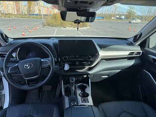 2025 Toyota Highlander IV (XU70), белый, 5300000 рублей, вид 2