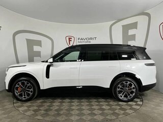 2026 Lynk & Co 900, белый, 8600000 рублей, вид 5