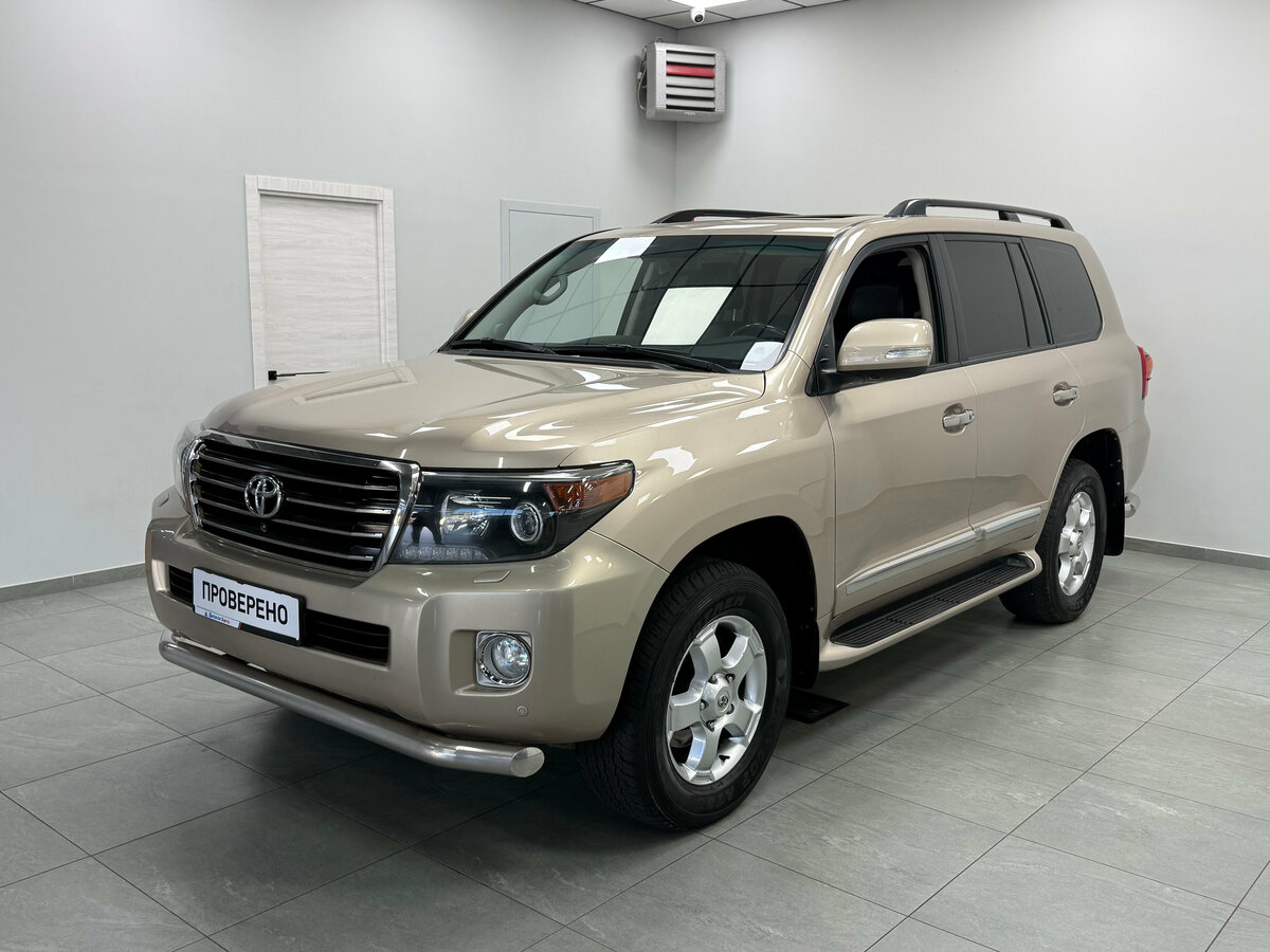 Открыть фотографии: Toyota Land Cruiser 200 Series Рестайлинг 1