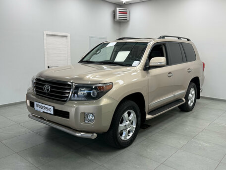 Toyota Land Cruiser 200 Series Рестайлинг 1