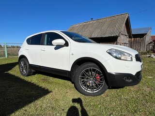 2011 Nissan Qashqai I Рестайлинг, белый, 900000 рублей, вид 2