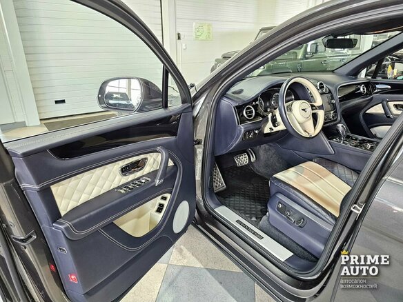 2018 Bentley Bentayga I, серый - вид 8