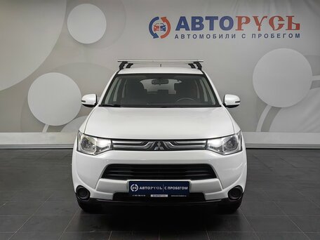 2013 Mitsubishi Outlander III, белый, 835000 рублей, вид 3