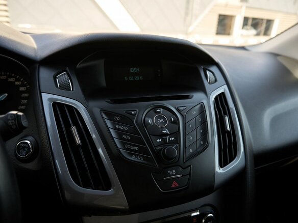 2015 Ford Focus III, чёрный, 787000 рублей - вид 8