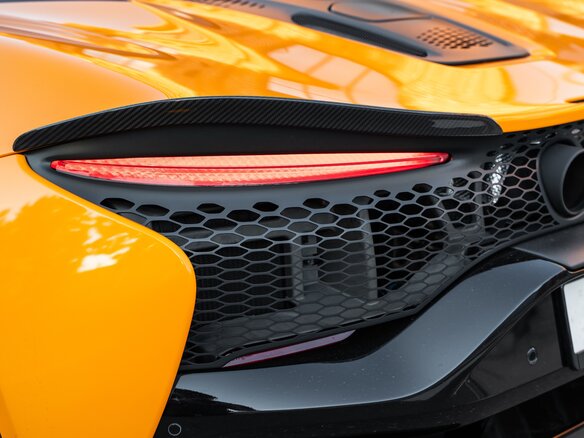 2023 McLaren Artura, оранжевый, 26000000 рублей - вид 16