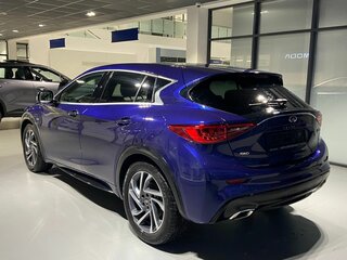2017 Infiniti Q30, синий, 2580000 рублей, вид 5