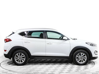 2017 Hyundai Tucson III, белый, 1735000 рублей, вид 4