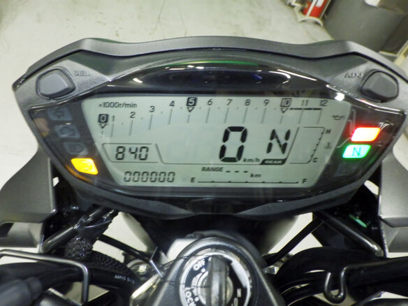 2026 Suzuki SV 650, синий, 750000 рублей - вид 5