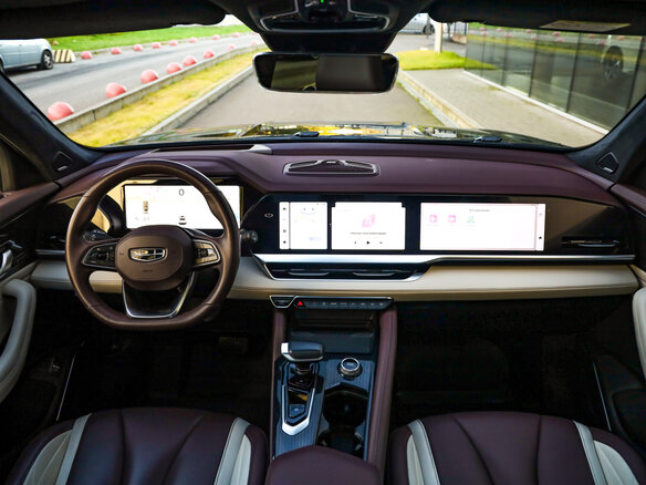 2023 Geely Monjaro I, чёрный, 3099777 рублей - вид 12