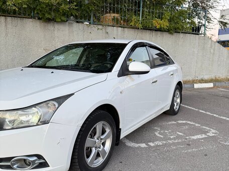 2012 Chevrolet Cruze I, белый, 660000 рублей, вид 1