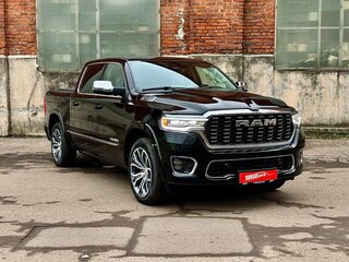 2026 Ram 1500 Crew Cab V Рестайлинг, чёрный, 10179000 рублей, вид 3