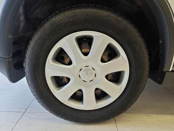 2015 Mitsubishi Outlander III Рестайлинг 2, белый, 1350000 рублей - вид 15