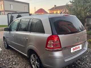 2011 Opel Zafira B Рестайлинг, серебристый, 555555 рублей, вид 2