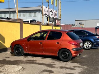 2001 Peugeot 206, оранжевый, 120000 рублей, вид 3