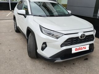 2021 Toyota RAV4 V (XA50), белый, 3900000 рублей, вид 3