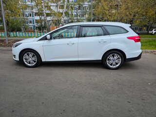 2015 Ford Focus III Рестайлинг, белый, 1050000 рублей, вид 4