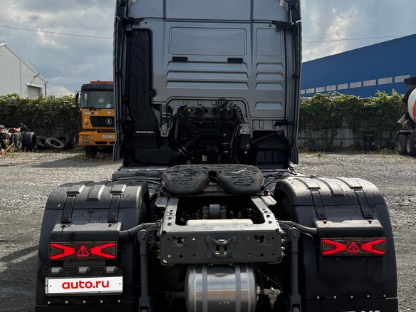 2023 Sinotruk Sitrak C7H, серый - вид 5
