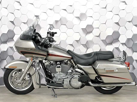 2006 Harley-Davidson Road Glide, серый, 899000 рублей, вид 4
