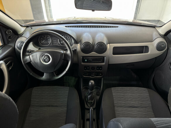 2013 Renault Sandero I, красный, 400000 рублей - вид 9