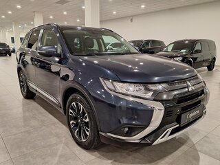 2021 Mitsubishi Outlander III Рестайлинг 3, синий, 1900000 рублей, вид 5