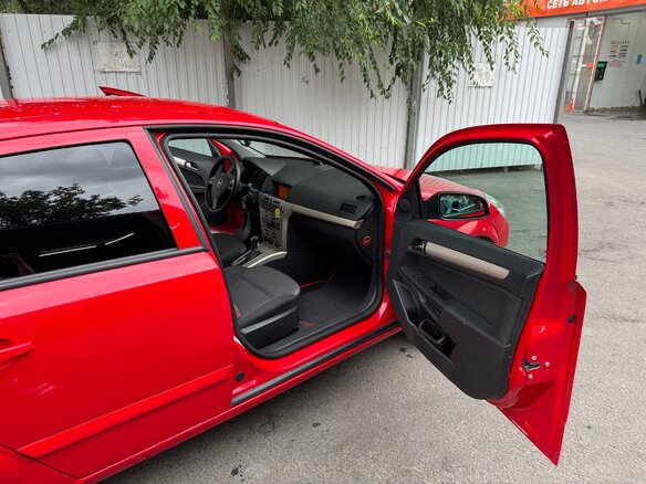 2008 Opel Astra H Рестайлинг, красный, 610000 рублей - вид 20