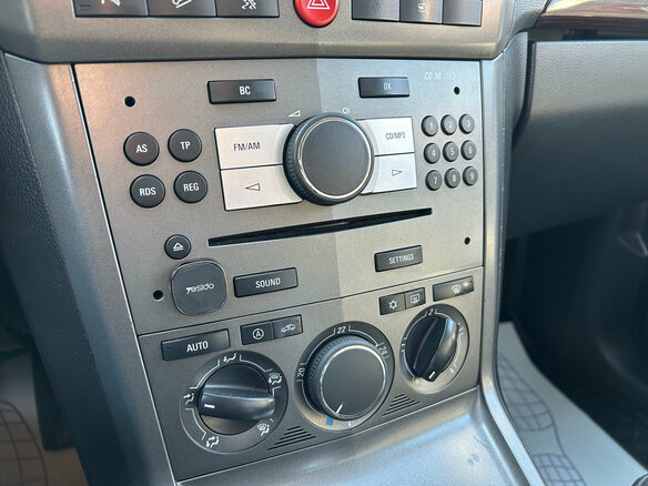 2009 Opel Antara I, чёрный, 730000 рублей - вид 12