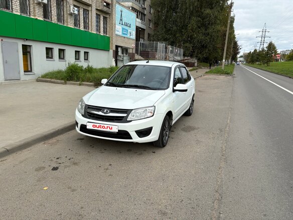 2018 Lada (ВАЗ) Granta I, белый, 500000 рублей - вид 3