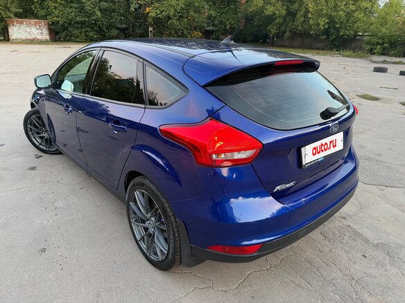 2018 Ford Focus III Рестайлинг, синий, 1250000 рублей - вид 3