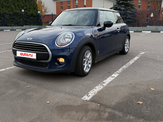 2018 Mini Hatch Cooper III (F55/F56), синий, 1750000 рублей, вид 1