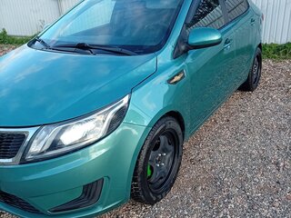 2014 Kia Rio III, зелёный, 650000 рублей, вид 1