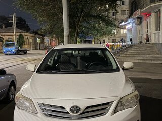2012 Toyota Corolla X (E140, E150) Рестайлинг, белый, 1050000 рублей, вид 1