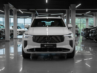 2025 Volvo XC90 B6 II Рестайлинг 2, белый, 9300000 рублей, вид 3