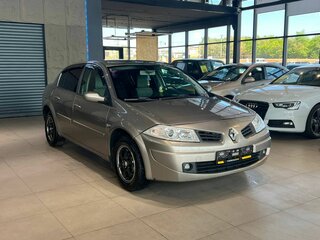 2008 Renault Megane II Рестайлинг, бежевый, 500000 рублей, вид 3