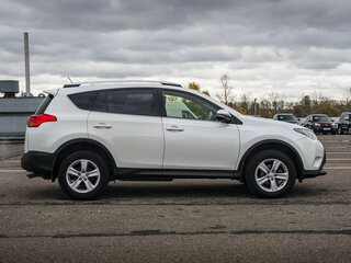2014 Toyota RAV4 IV (XA40), белый, 1729000 рублей, вид 4