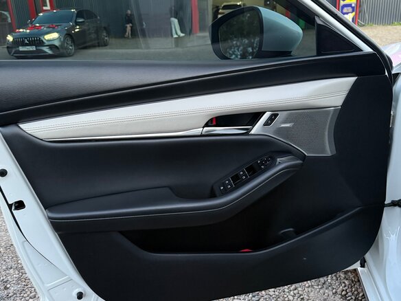 2020 Mazda 3 IV (BP), белый - вид 19