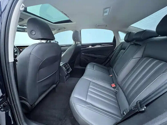 2023 Volkswagen Passat B8 Рестайлинг, чёрный, 1890020 рублей - вид 17