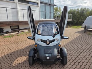 2020 Renault Twizy, белый, 950000 рублей, вид 2