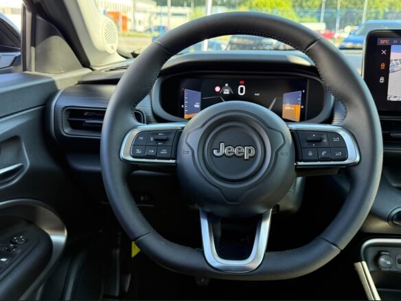 2024 Jeep Avenger, чёрный, 2015000 рублей - вид 22