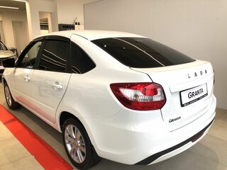 2026 Lada (ВАЗ) Granta I Рестайлинг, белый, 1098000 рублей, вид 3