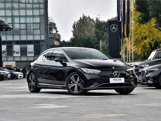 2026 Mercedes-Benz EQE 500, чёрный, 6803033 рублей, вид 3