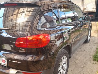 2011 Volkswagen Tiguan I Рестайлинг, чёрный, 1215000 рублей, вид 3