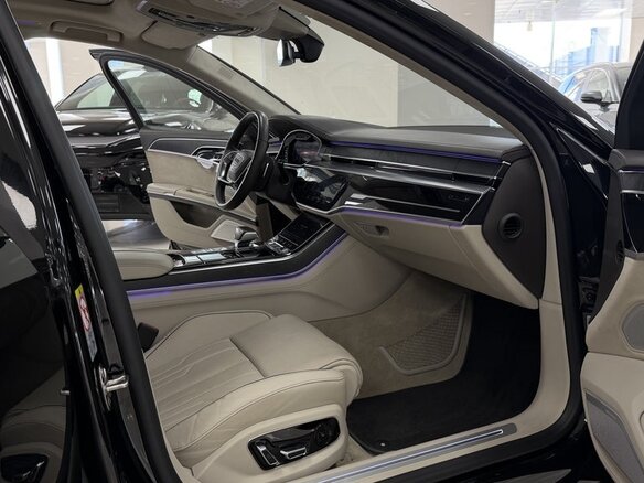 2018 Audi A8 Long 55 TFSI IV (D5), чёрный, 5700000 рублей - вид 13