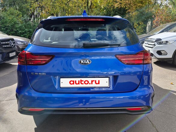 2021 Kia Ceed III, синий, 2255000 рублей - вид 3